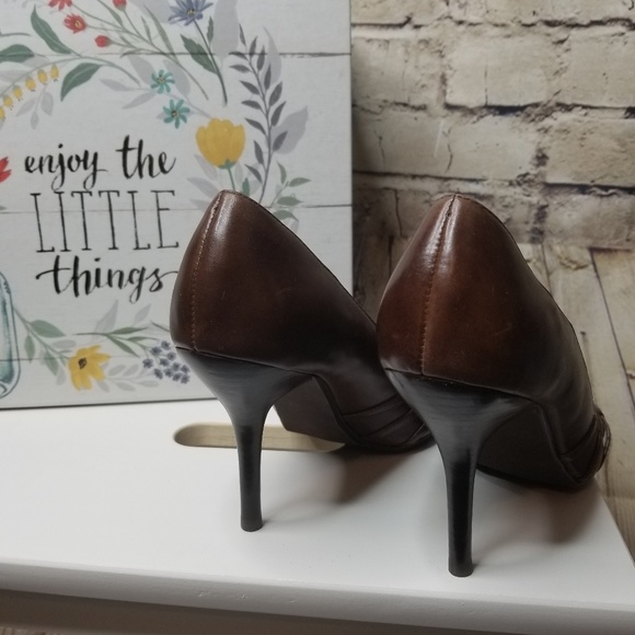 Steve Madden Leather Donatella Heels - Picture 4 of 8